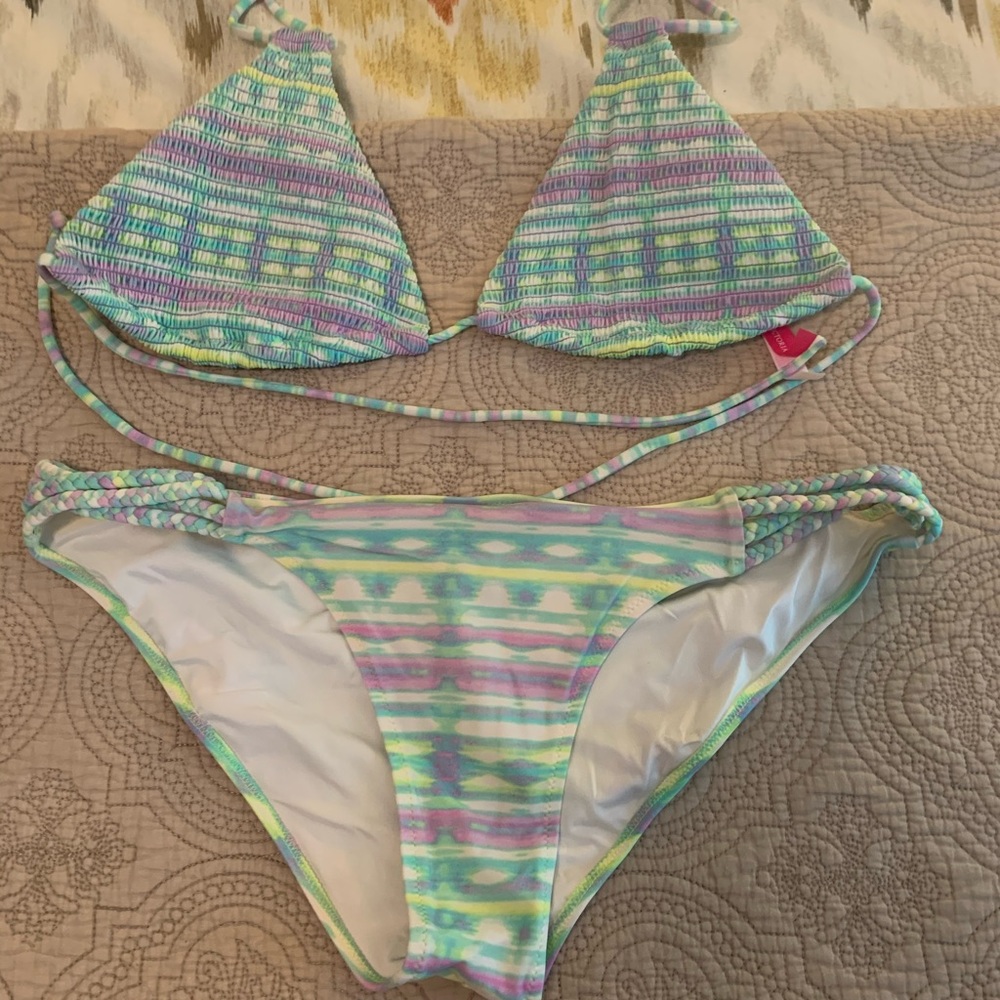 Victoria’s Secret bikini set